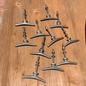 ANTHROPOLOGIE Streamline Knob Small color Zinc